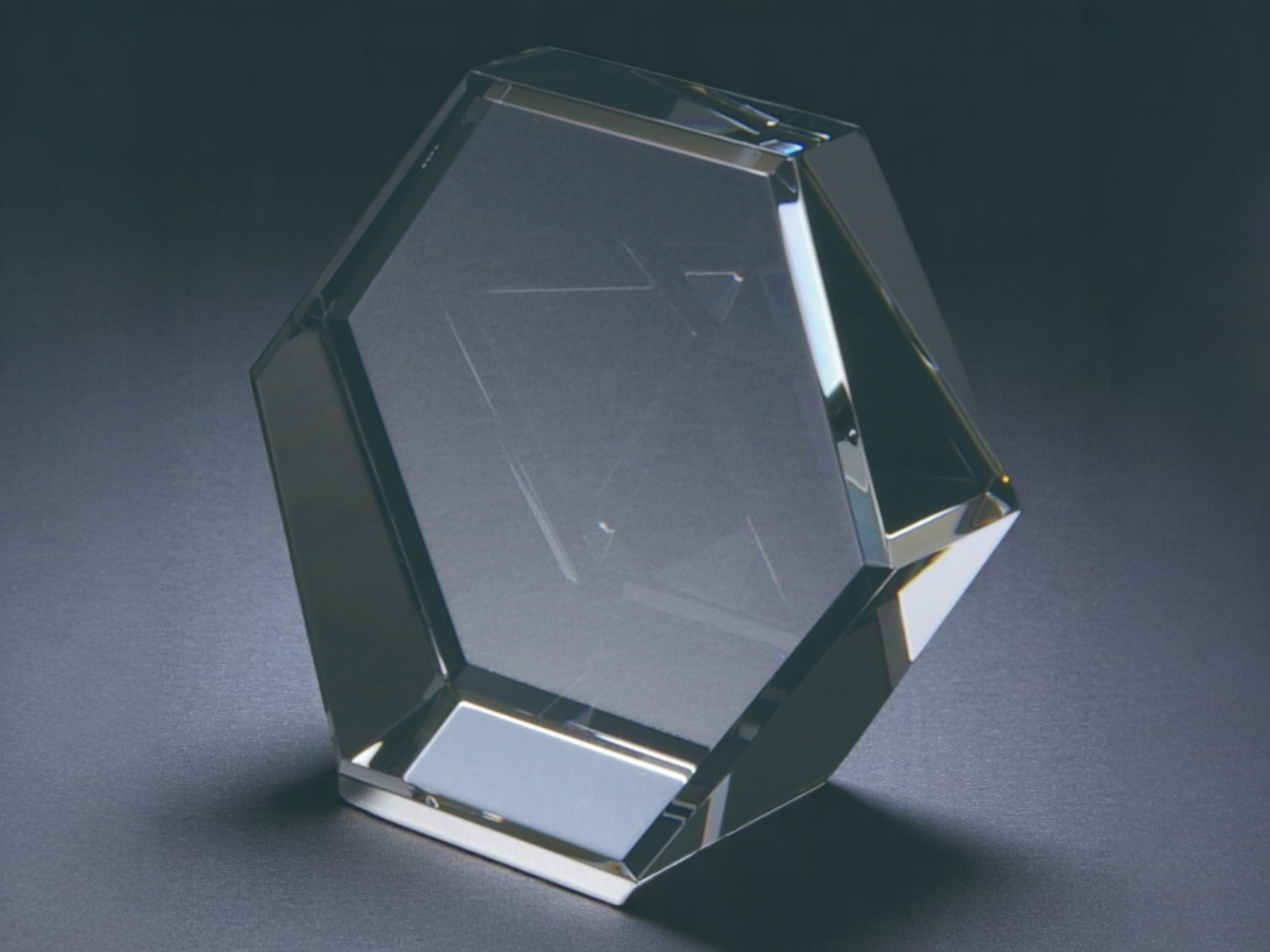 ヘキサゴンペーパーウエイト